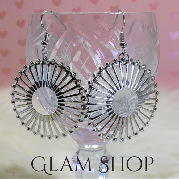 Glam Shop Jewelry - Silver hoop dangle earrings star wheel